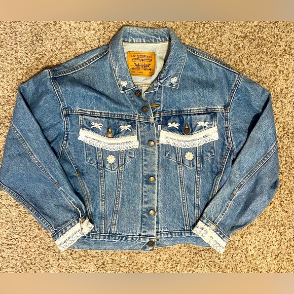 Levi's Other - Levi’s Strauss Vintage Denim Trucker Jacket Lace Embroidered YL 16/18 Oversized